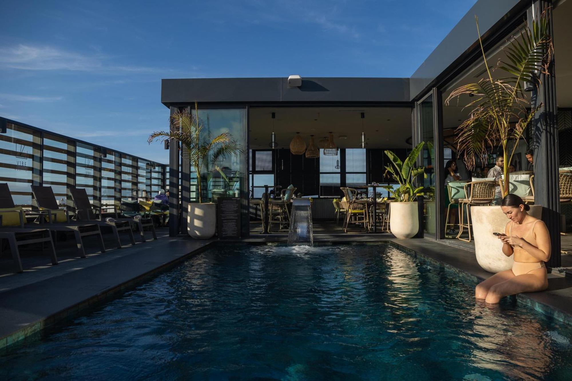 Отель Courtyard By Marriott Casablanca Downtown Экстерьер фото