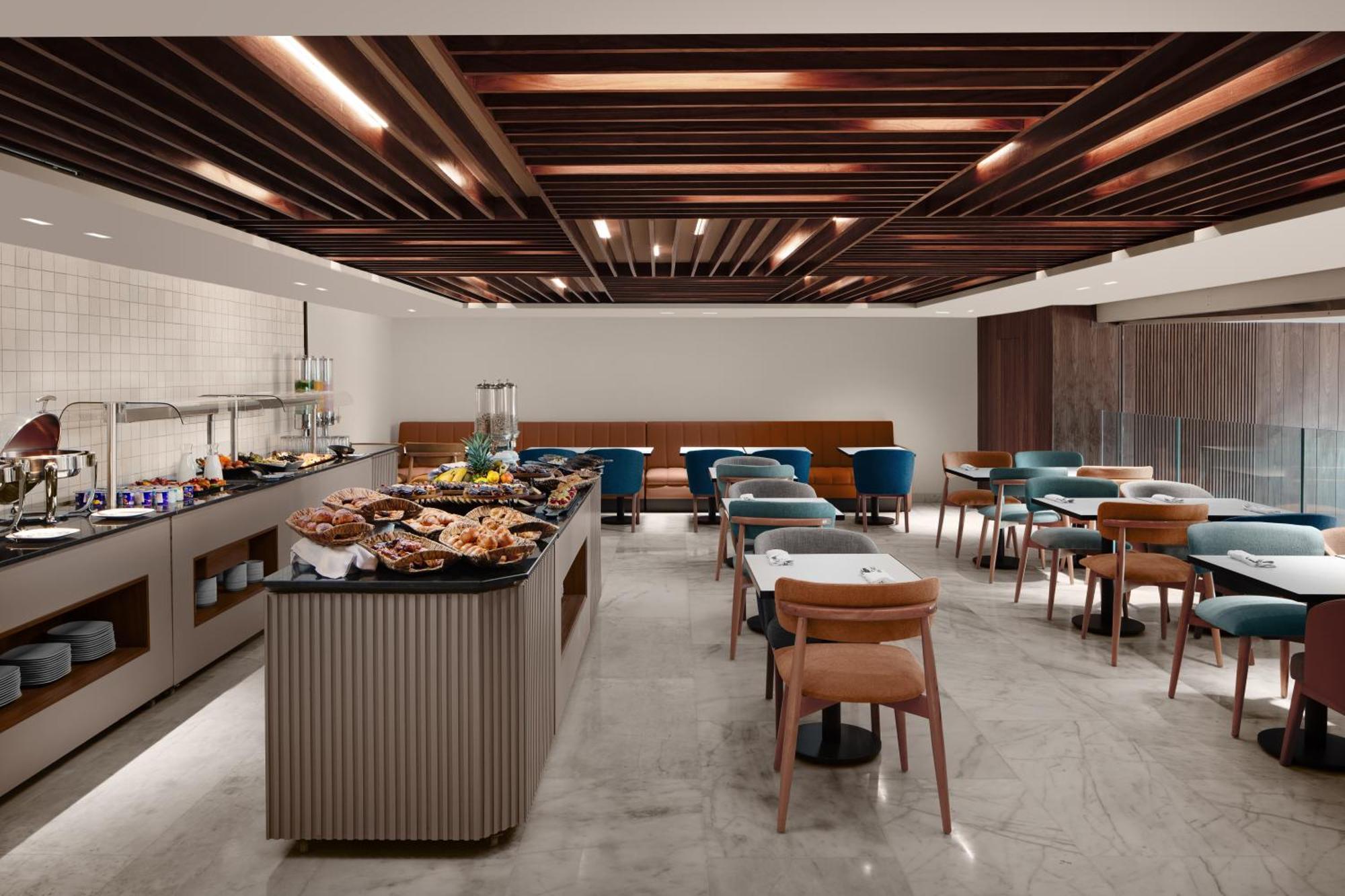 Отель Courtyard By Marriott Casablanca Downtown Экстерьер фото