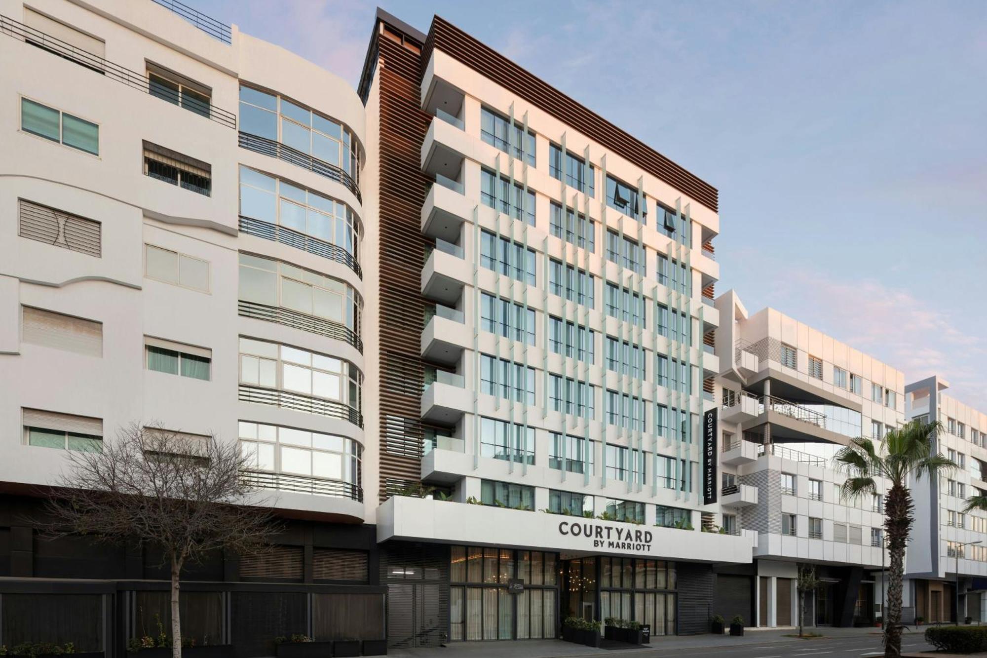 Отель Courtyard By Marriott Casablanca Downtown Экстерьер фото
